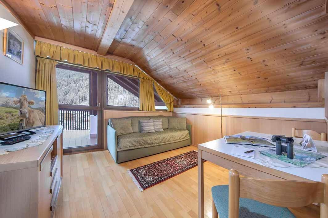 Residence Villa Al Sole セルヴァ・ディ・ヴァル・ガルデーナ エクステリア 写真